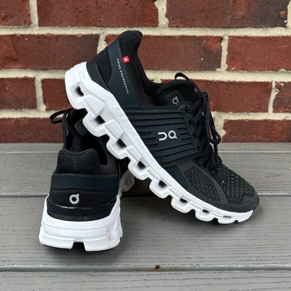 On Cloudswift Running Shoe - Picture 1 of 13